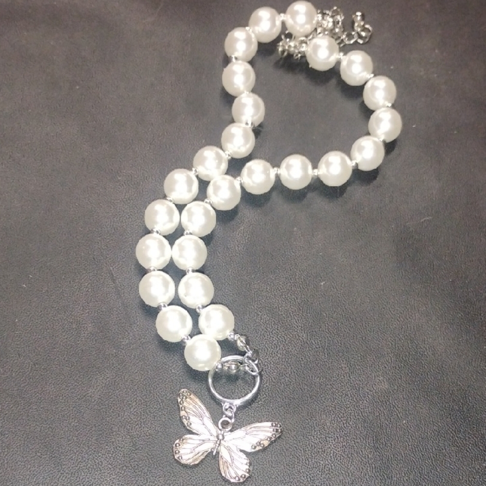 Pearl Like Butterfly Necklace Choker Style